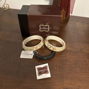 AMEDEO NYC Lucite Bangle Bracelets Cameos Satin Charcoal HSN